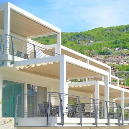 Costa Blu - Pool And Terrace Overlooking The Riva di Solto