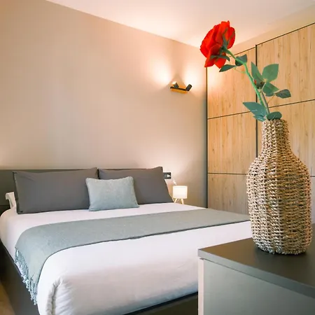 Costa Blu - Pool And Terrace Overlooking The * Riva di Solto